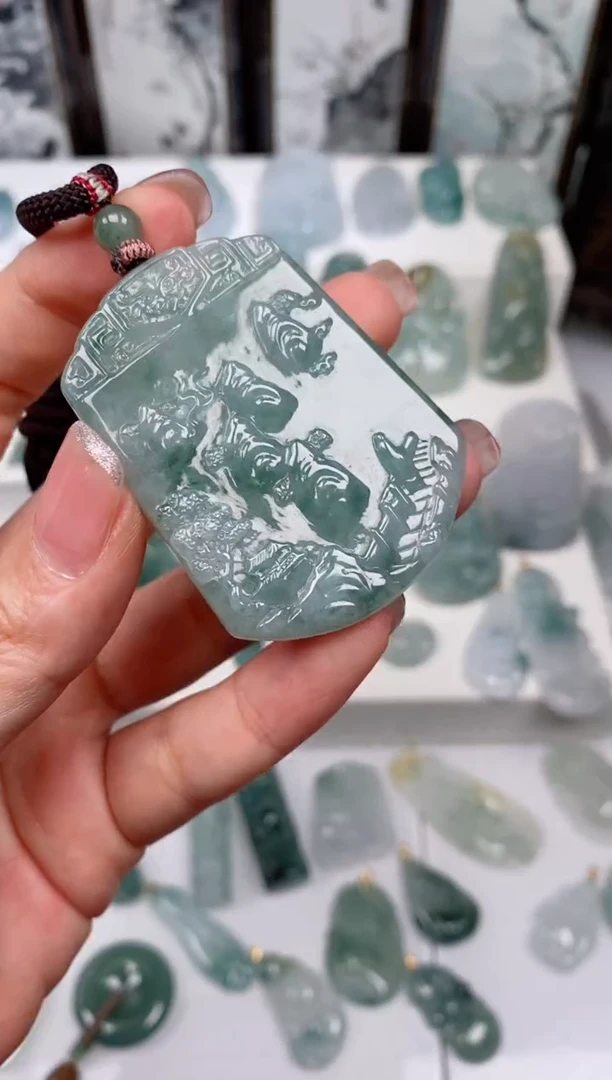 【闪购商品】翡翠颈饰未镶嵌吊坠