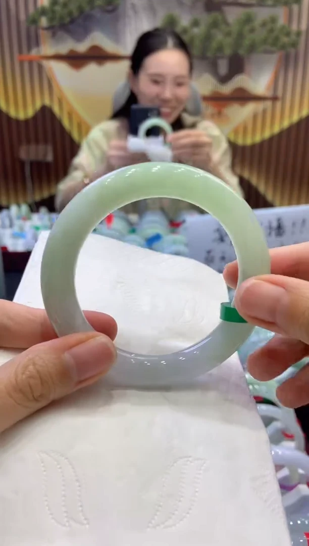 未镶嵌手镯翡翠00005221