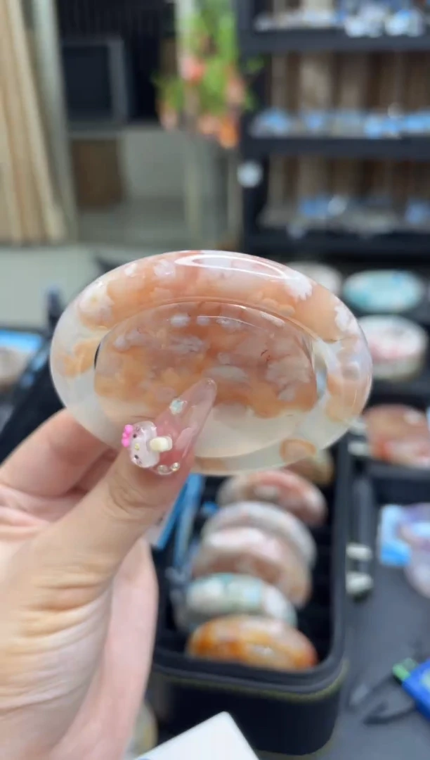 未镶嵌手镯石英质玉93(58圈赠送镯心)