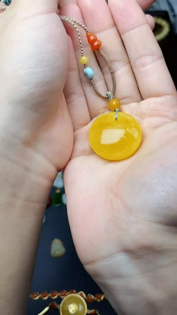 蜜蜡颈饰未镶嵌平安扣 06