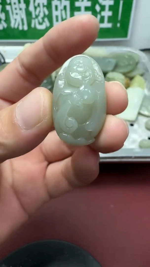 颈饰未镶嵌和田玉佛公