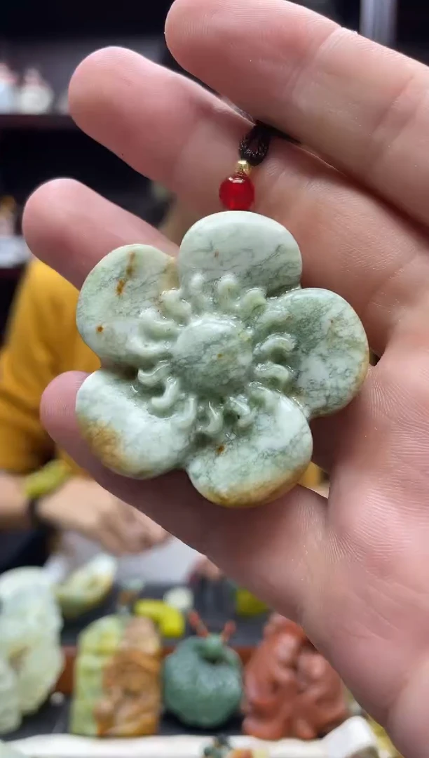 未镶嵌岫玉吊坠·