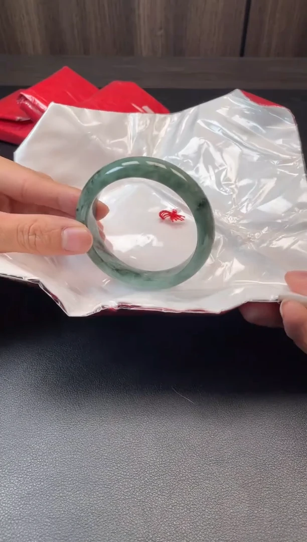 未镶嵌手镯翡翠331