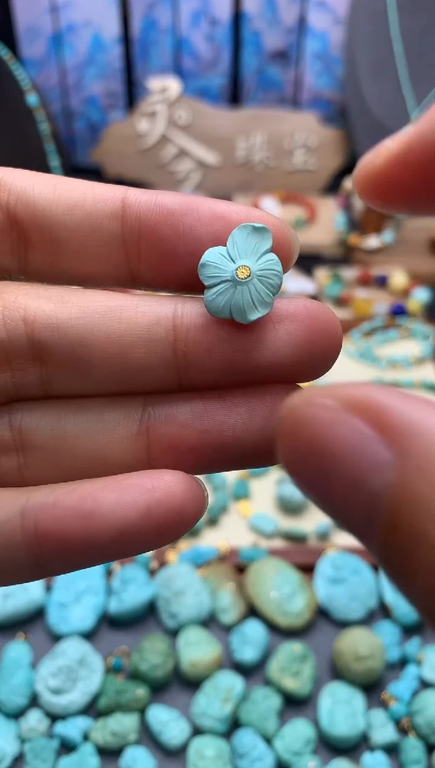 【闪购商品】绿松石耳钉18K金镶嵌花花耳钉