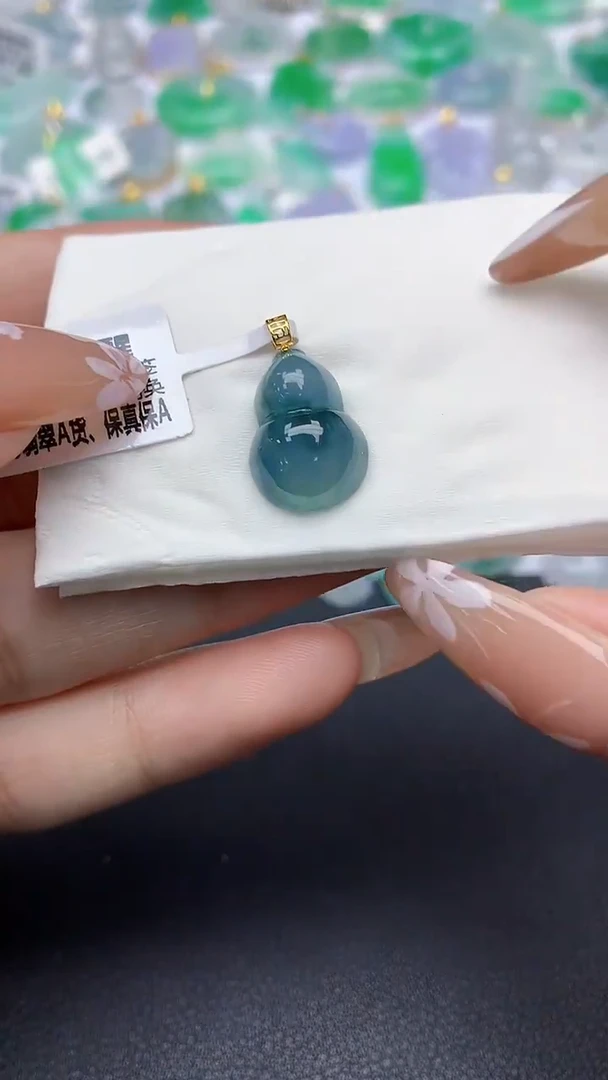 颈饰18K金镶嵌翡翠a货假一赔三支持复检百元上9元证书费自理