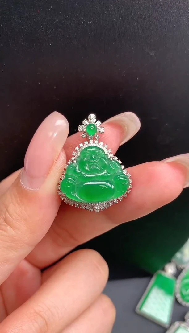 【闪购商品】翡翠颈饰18K金镶嵌佛1153