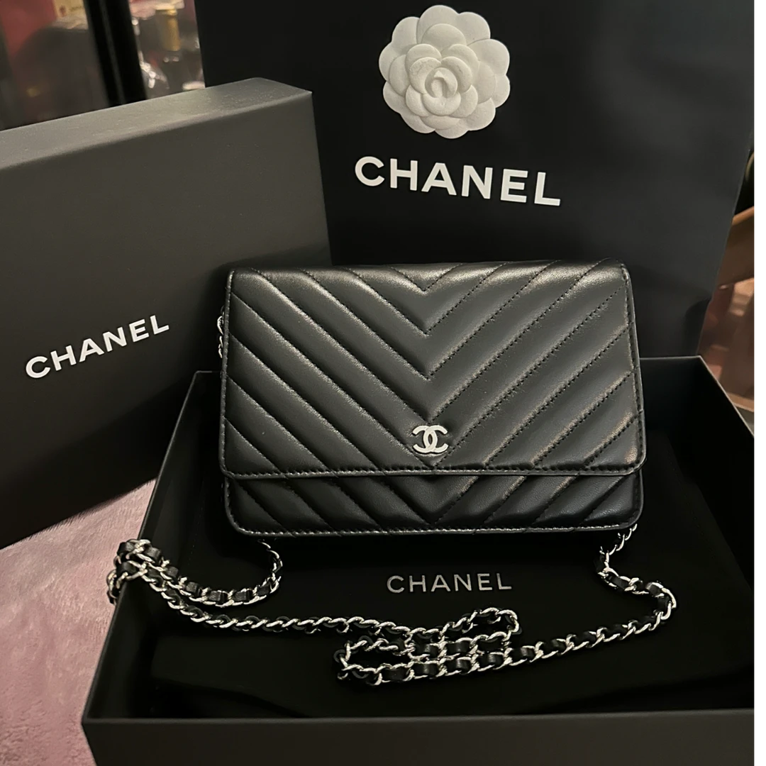 95新 Chanel/香奈儿 【杨贵妃专属】/woc黑银光面v纹链条包