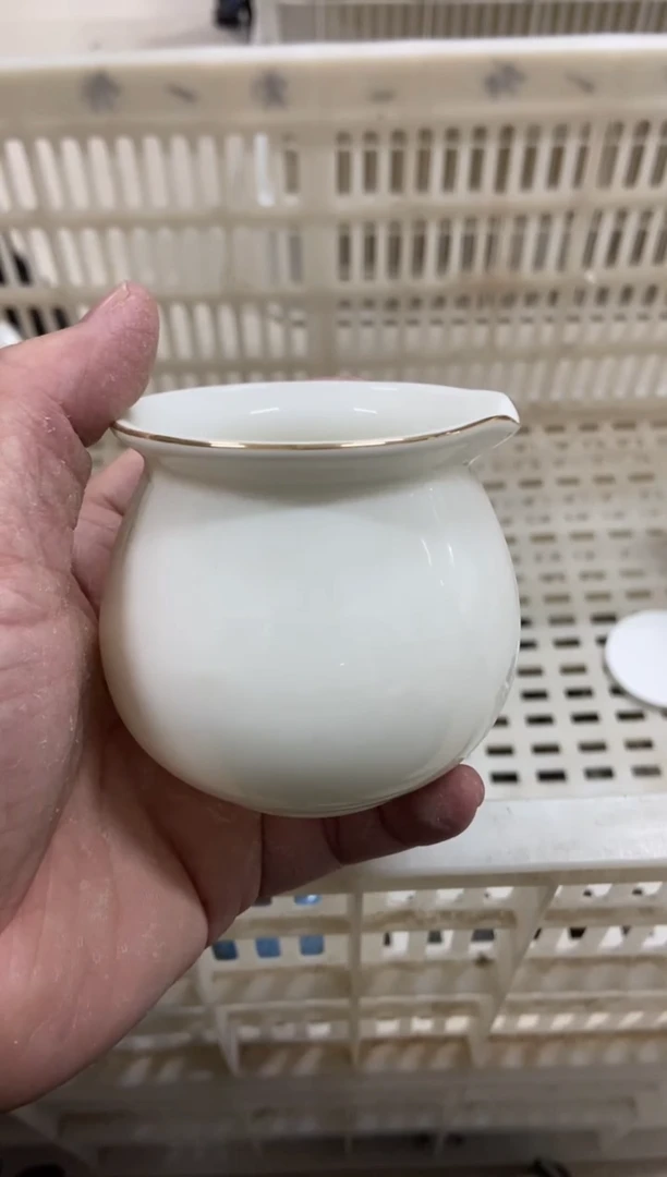 杯子瓷无运费险有瑕疵的摄影的产品有使用过的痕迹有点脏介意勿拍