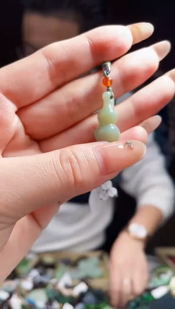 【闪购商品】和田玉颈饰未镶嵌拍一发一