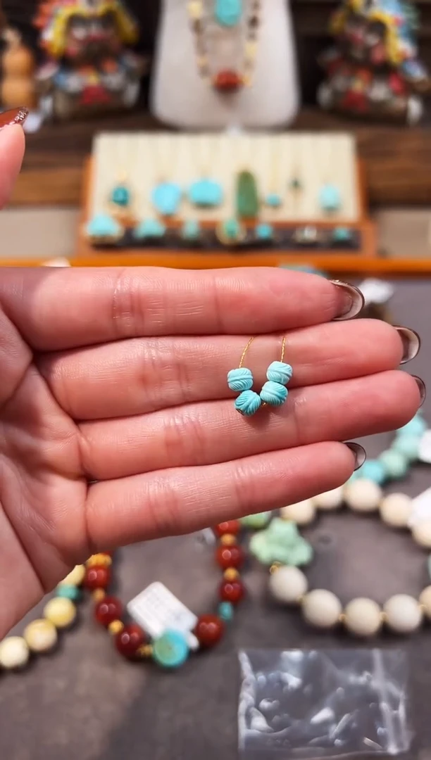 未镶嵌绿松石配饰羽毛珠