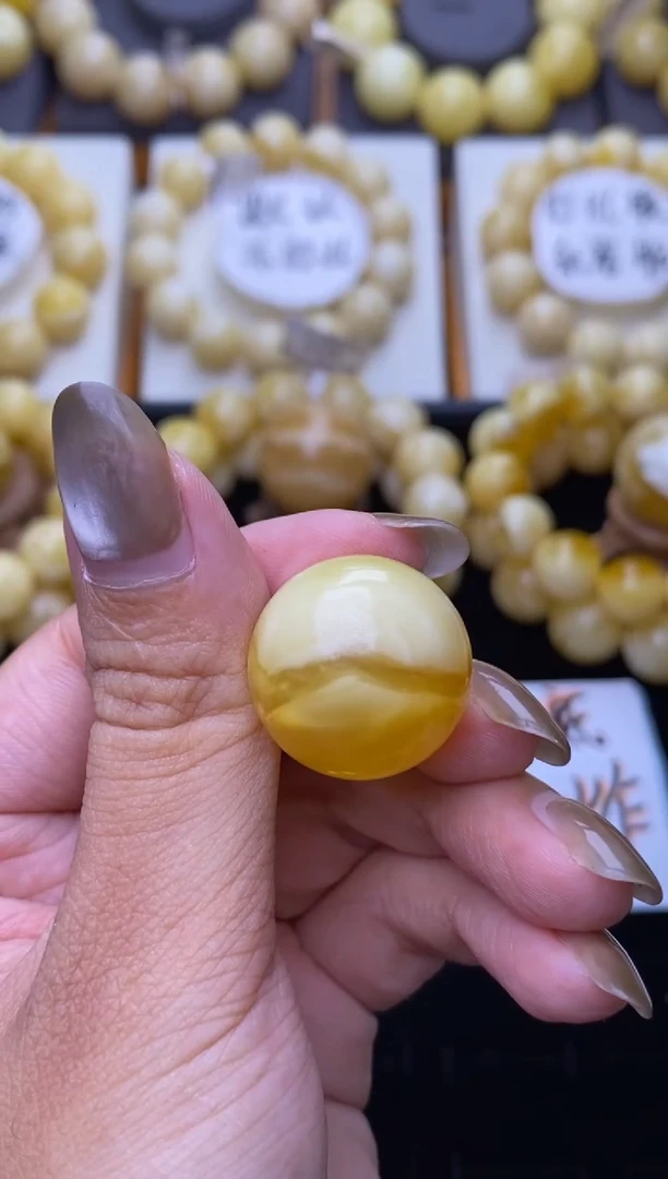 裸石琥珀未镶嵌大小姐珠宝25