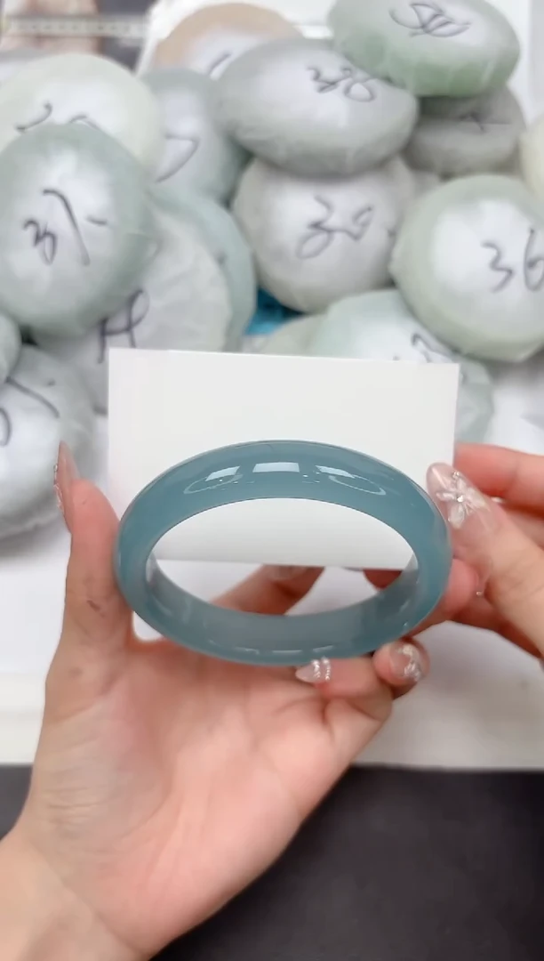 未镶嵌手镯石英质玉216-64.7