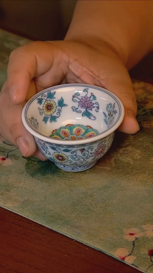 杯手工手绘杯杯很美丽