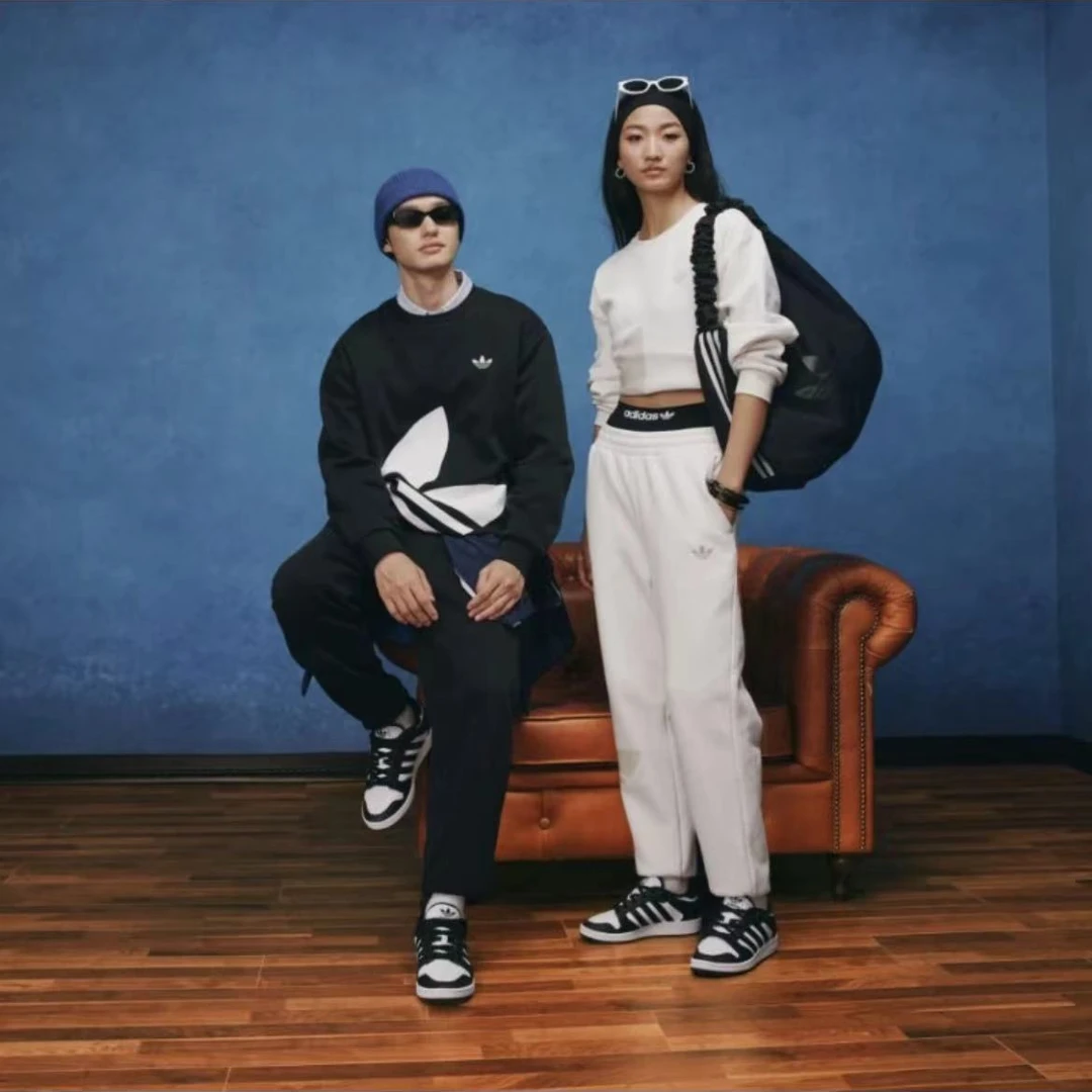 Adidas/阿迪达斯~时尚宽松运动圆领卫衣套头衫 JL8384