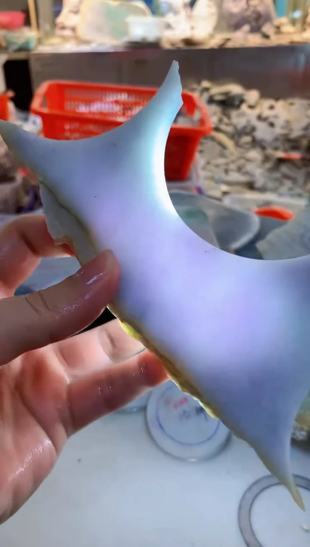 翡翠挂件未镶嵌0朗0翡翠珠宝475