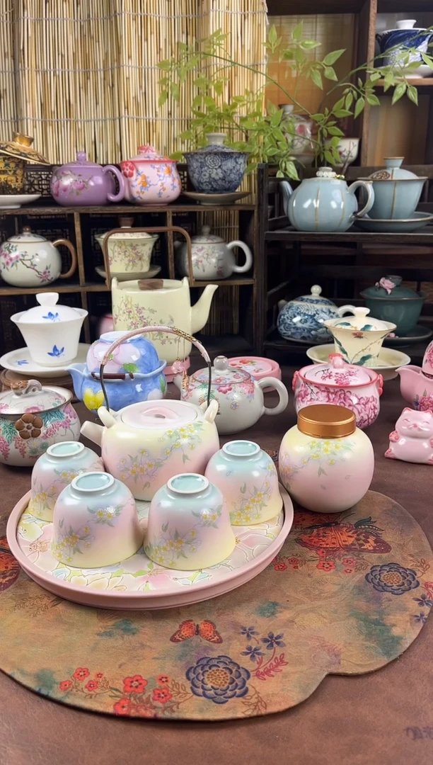 1壶4杯1个茶盘1个茶叶罐