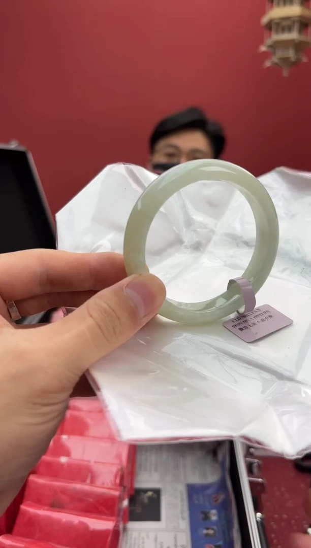 【闪购商品】翡翠手镯未镶嵌12手镯