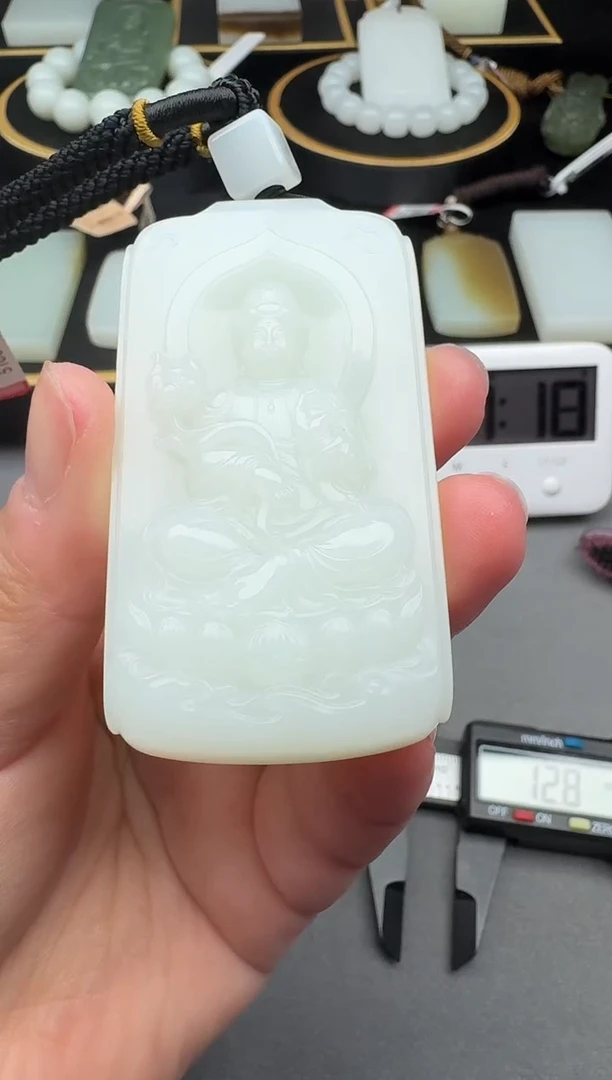 颈饰未镶嵌和田玉4