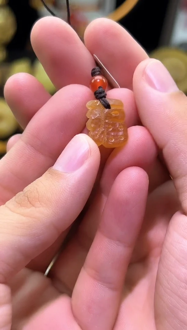 蜜蜡未镶嵌珠宝奇石8号链接