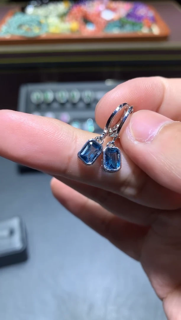 【闪购商品】海蓝宝石耳坠未镶嵌K110