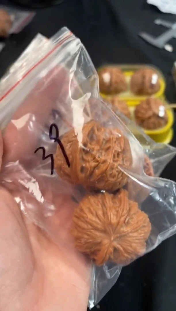 把件文玩核桃磨盘39尺随机发