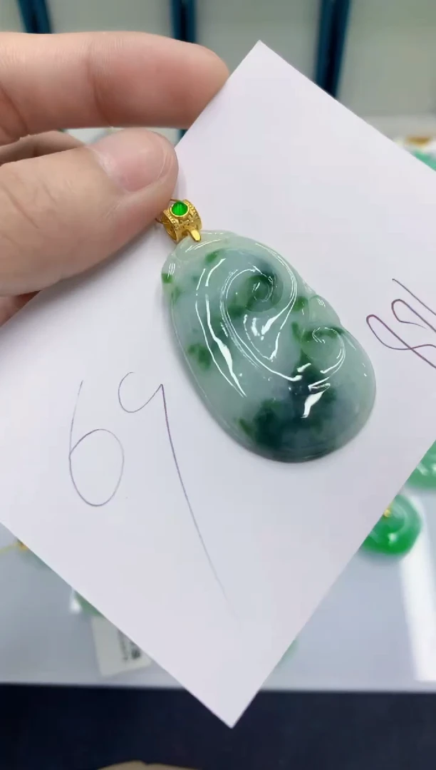 颈饰未镶嵌翡翠翡翠