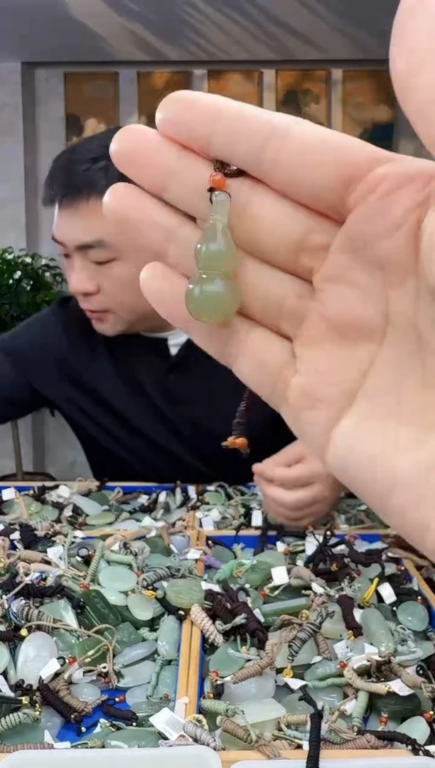 未镶嵌和田玉挂件拍一发一