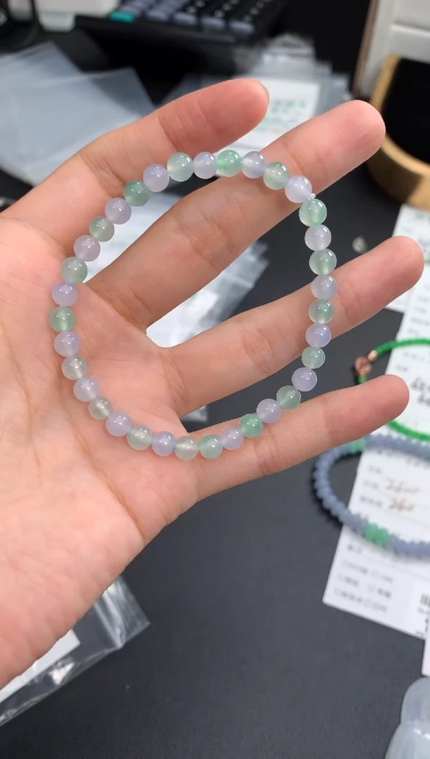 未镶嵌挂件翡翠48小时鉴赏期 退货不扣服务费