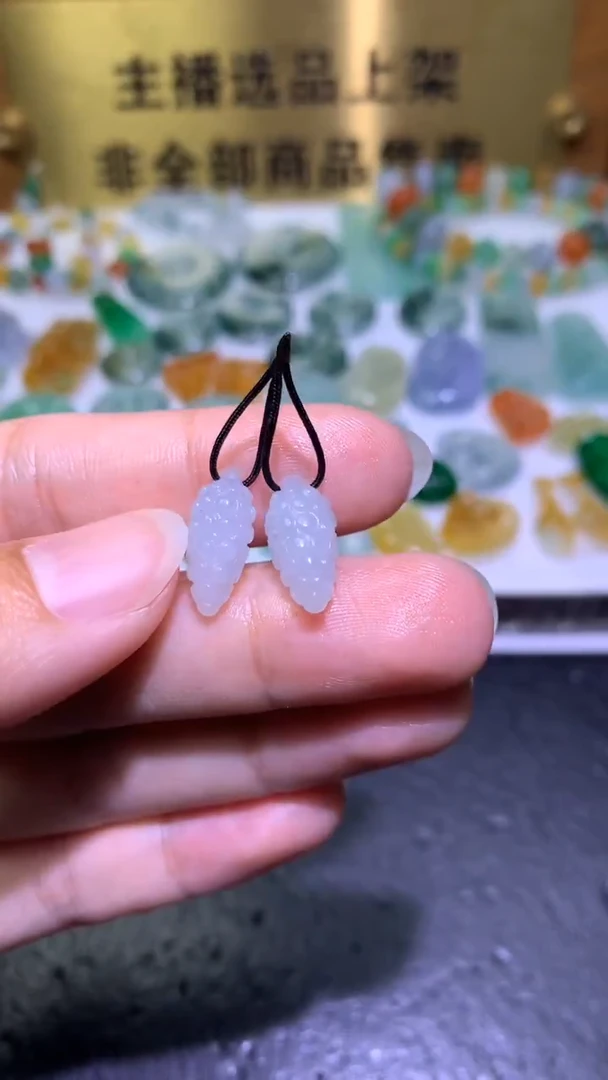 未镶嵌定制翡翠毛货