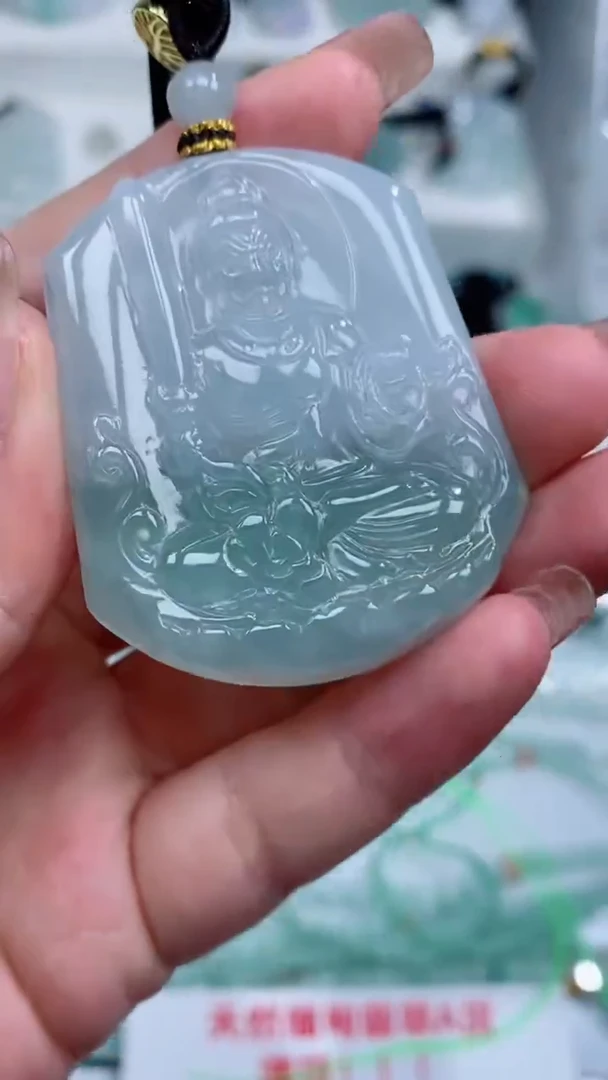 翡翠未镶嵌颈饰吊坠