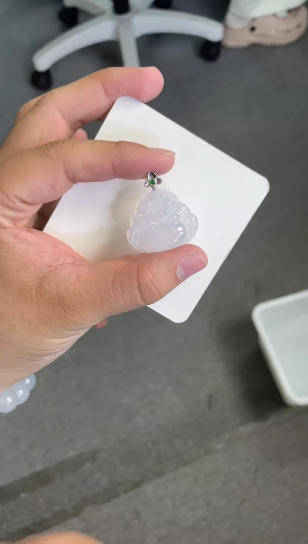 颈饰18K金镶嵌翡翠宝***贝DDJ52515