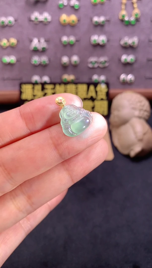 翡翠18K金镶嵌颈饰天然翡翠A货.源头工厂价福利价