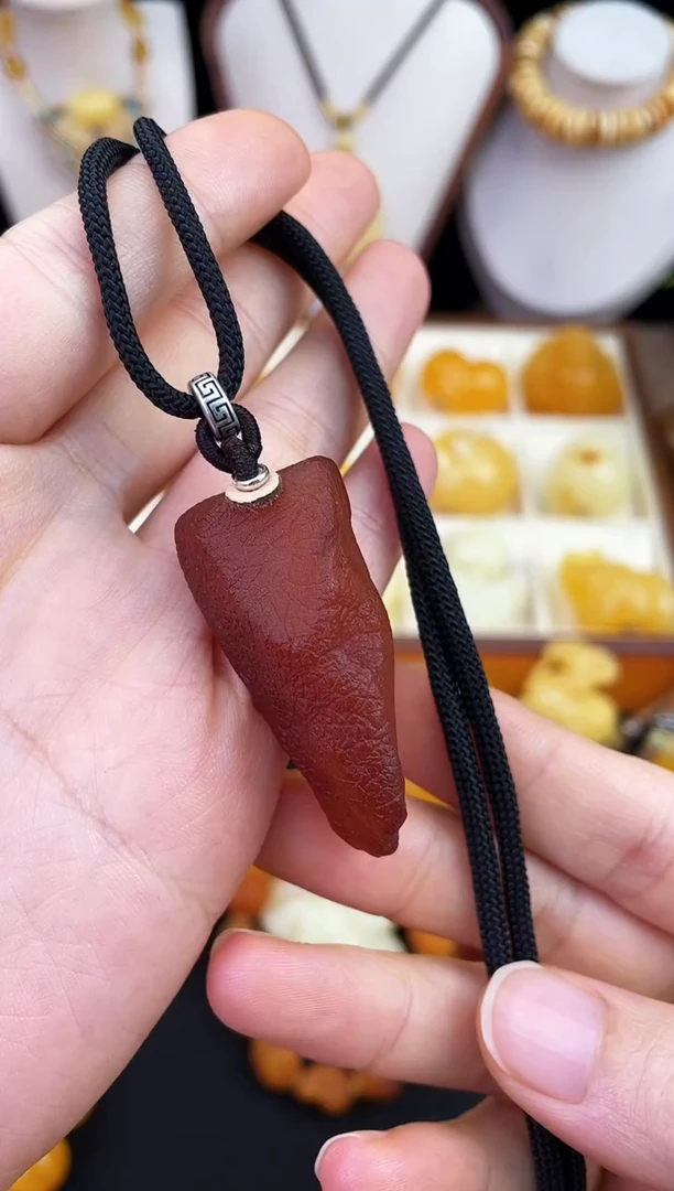 琥珀未镶嵌珠宝奇石柒月