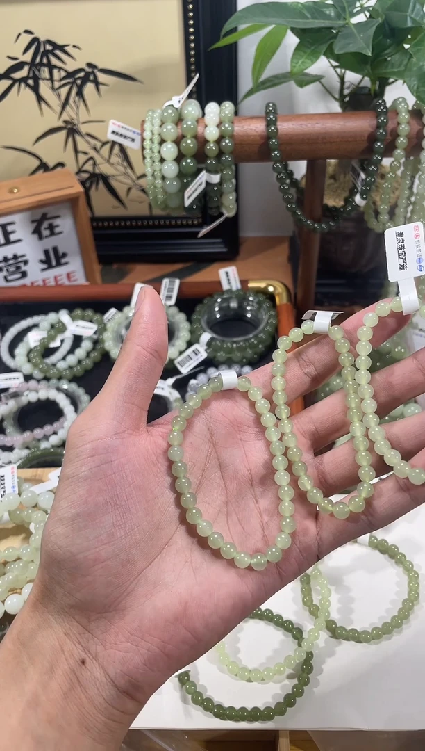 手串未镶嵌和田玉6mm天然和田玉