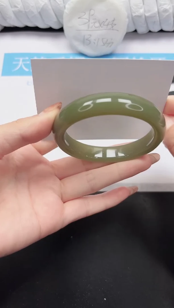 未镶嵌手镯石英质玉5-59.8HSS88