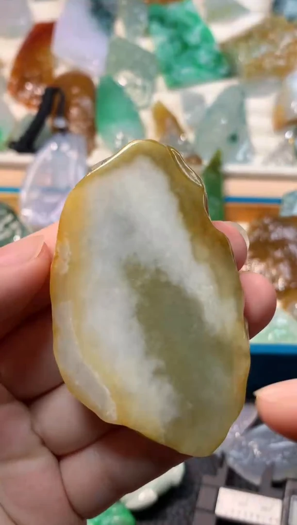 吊坠(不含链)未镶嵌翡翠吊坠