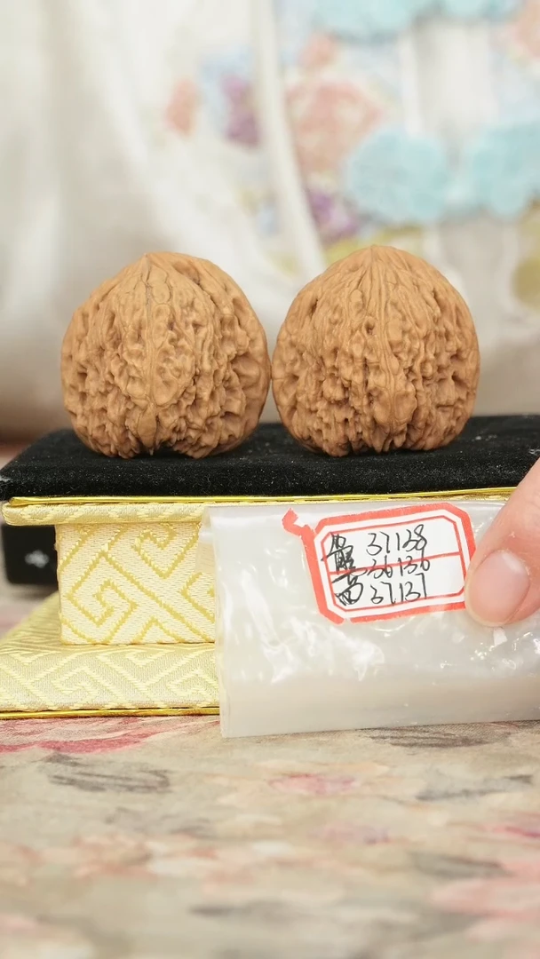 把件文玩核桃原产地南疆石