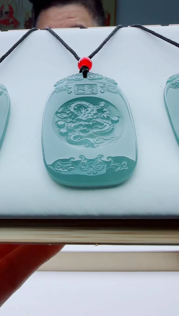 颈饰未镶嵌翡翠多样性发其一