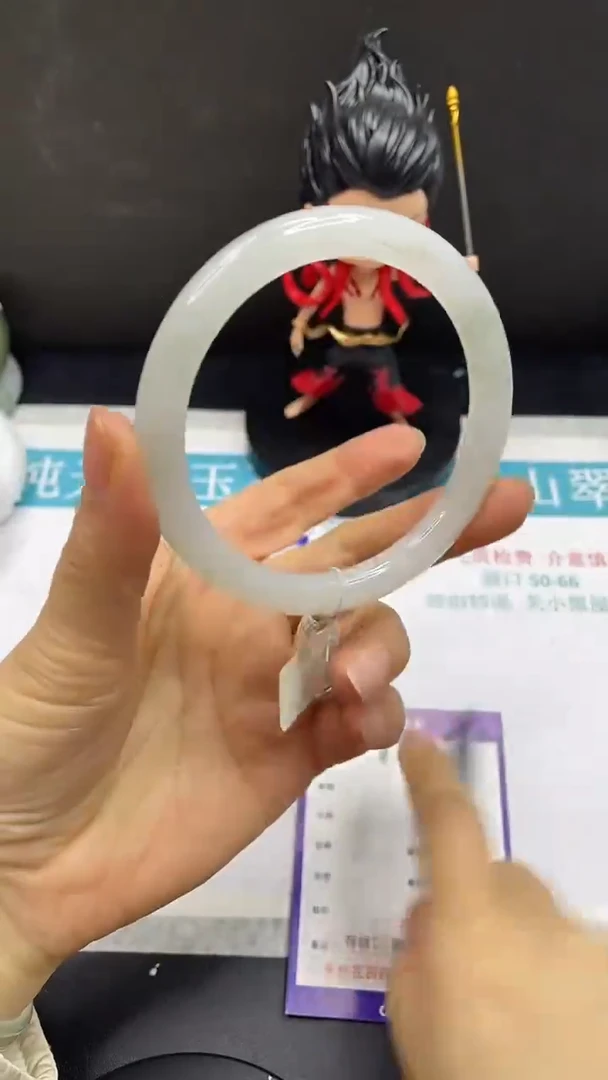 未镶嵌手镯石英质玉13