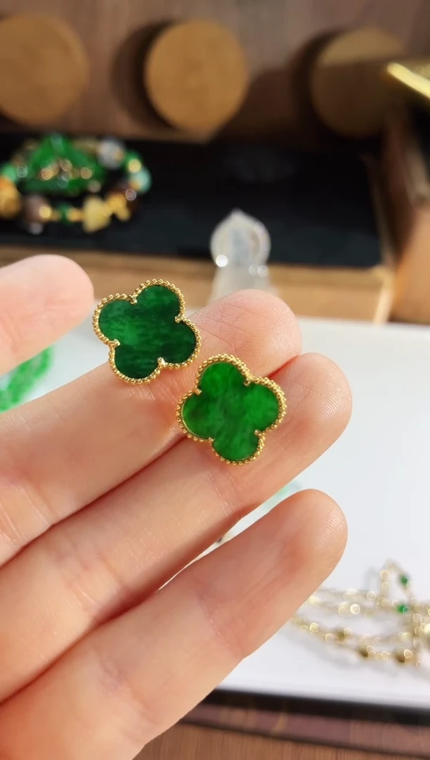 翡翠18K金镶嵌耳饰耳饰