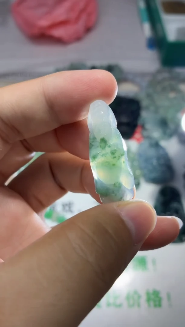 颈饰未镶嵌翡翠多**菜云格格翡翠002
