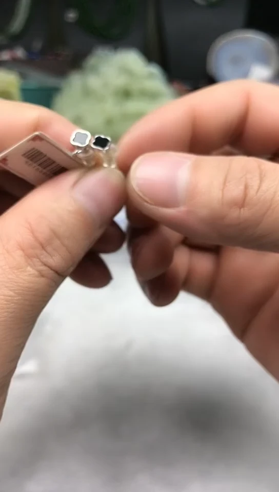 【闪购商品】玛瑙/玉髓吊坠(赠链)银S925镶嵌耳饰