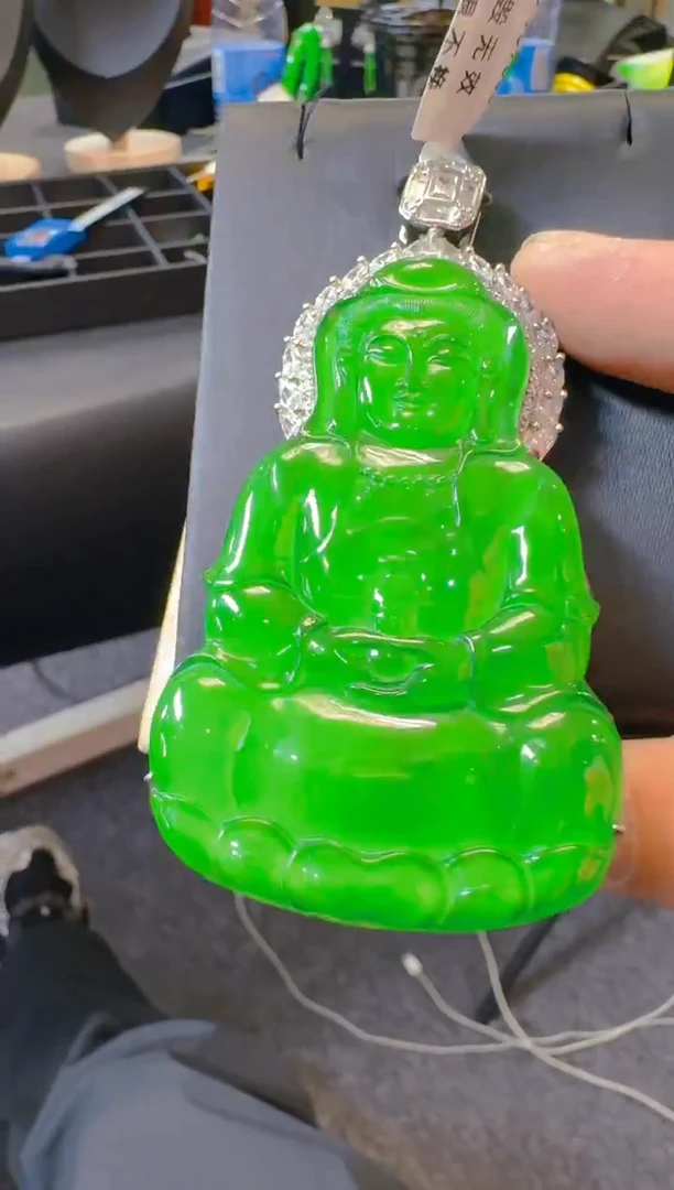 吊坠(赠链)银S925镶嵌翡翠天然A货翡翠