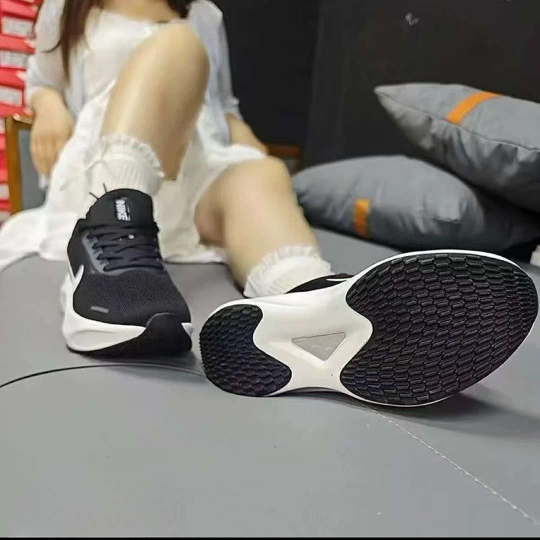 【运费险】断码-时尚百搭透气潮鞋男女情侣款耐磨运动鞋