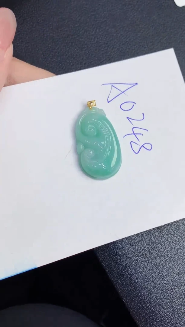【闪购商品】翡翠颈饰18K金镶嵌00000000000