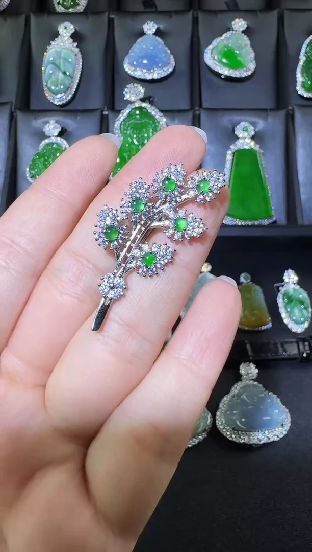 【闪购商品】翡翠吊坠(不含链)未镶嵌树叶