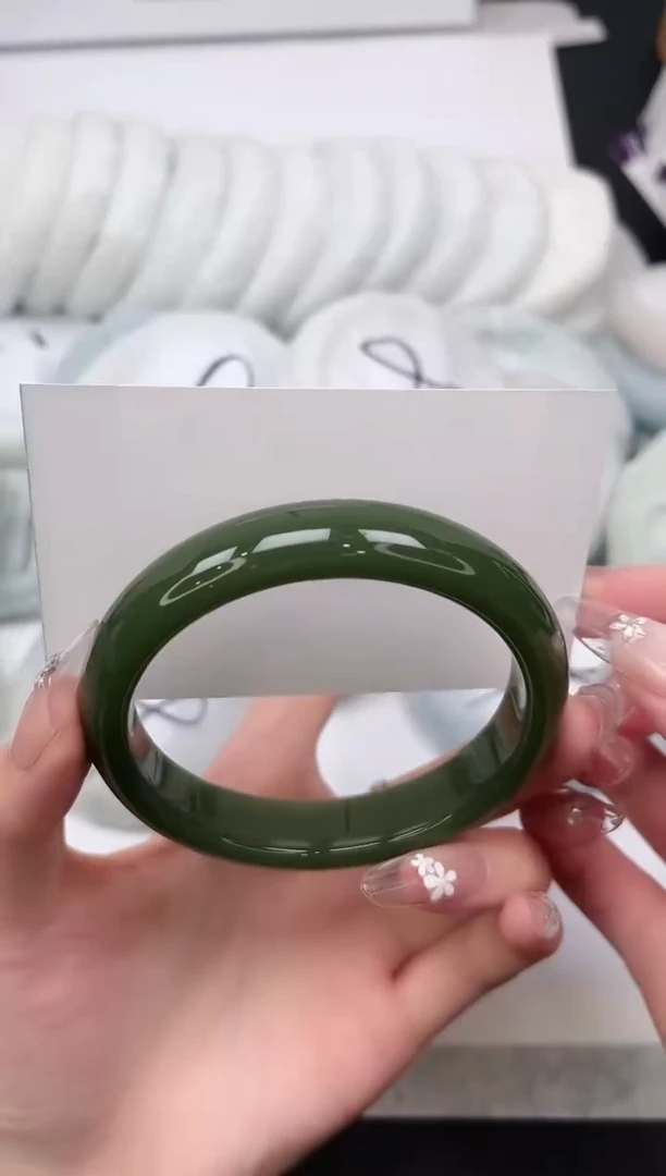 未镶嵌手镯石英质玉197-60