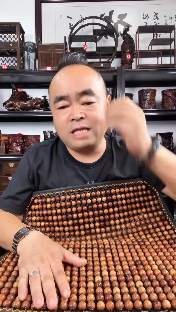 木坐垫老李红木工艺品
