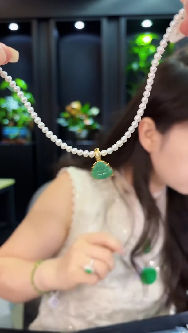 翡翠未镶嵌吊坠(不含链)缅料A货/多样性发货/一件