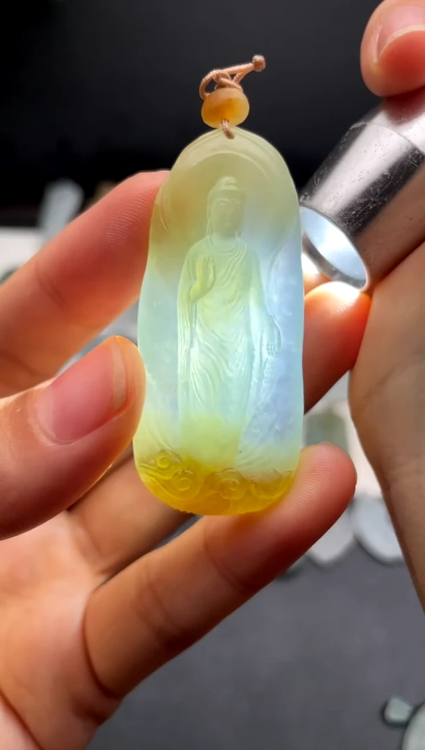 未镶嵌定制翡翠毛货佛观天下